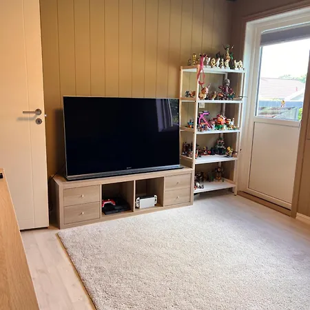 Flott Hus Pa Tasta * Stavanger